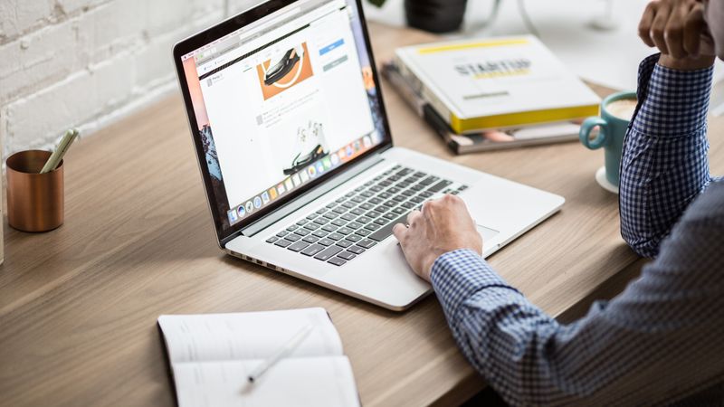 Understanding Incoterms 2020: A Complete Guide for Buyers